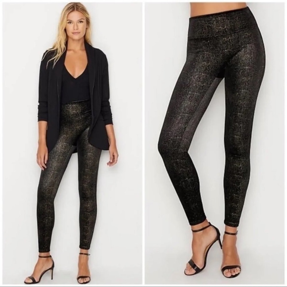 Spanx high rise velvet shine leggings, size L
